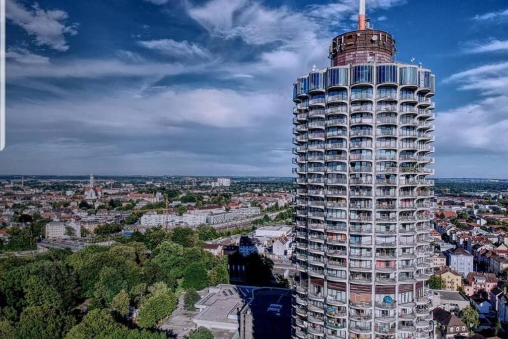Suite-Xxi City View Hotelturm Аугсбург Екстериор снимка