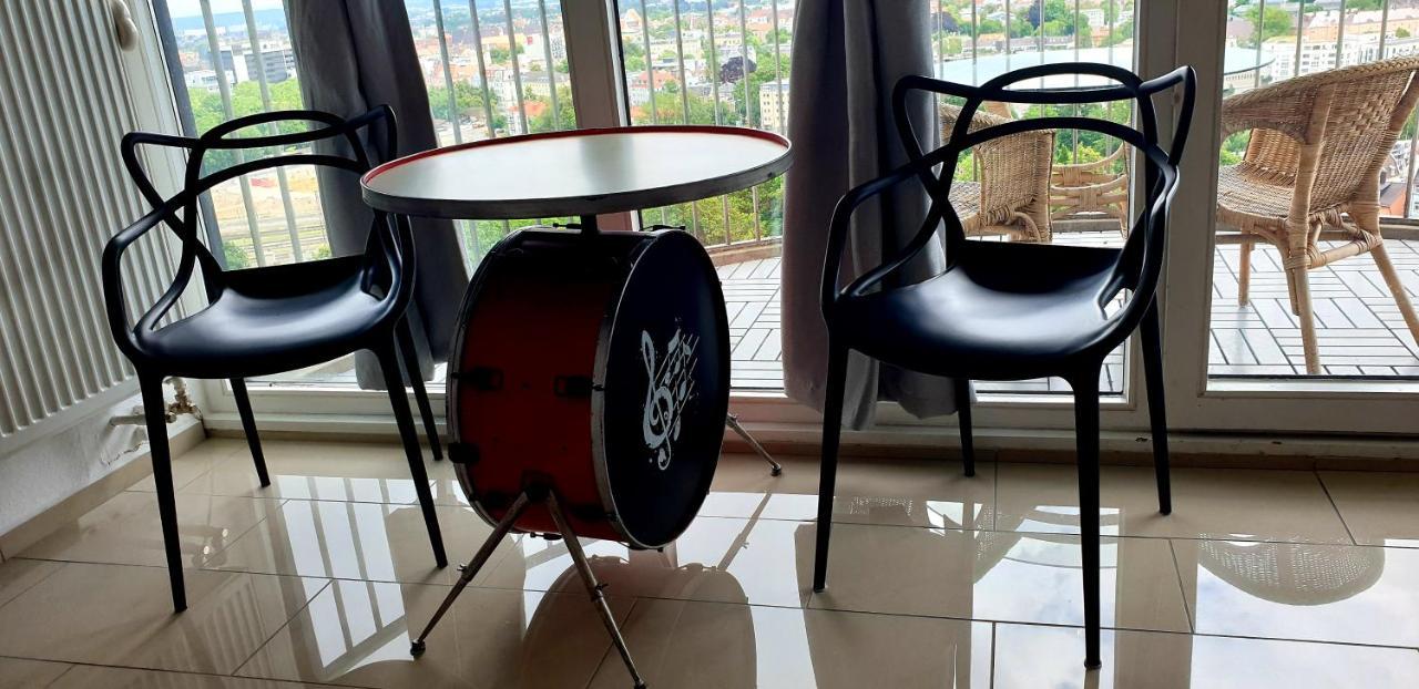 Suite-Xxi City View Hotelturm Аугсбург Екстериор снимка